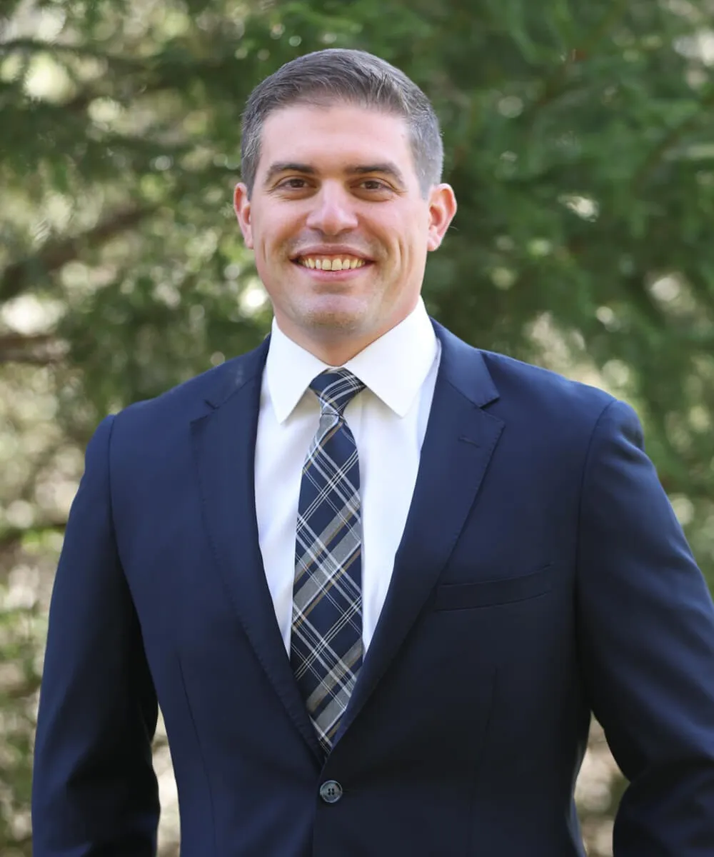 Michael Nisivoccia headshot